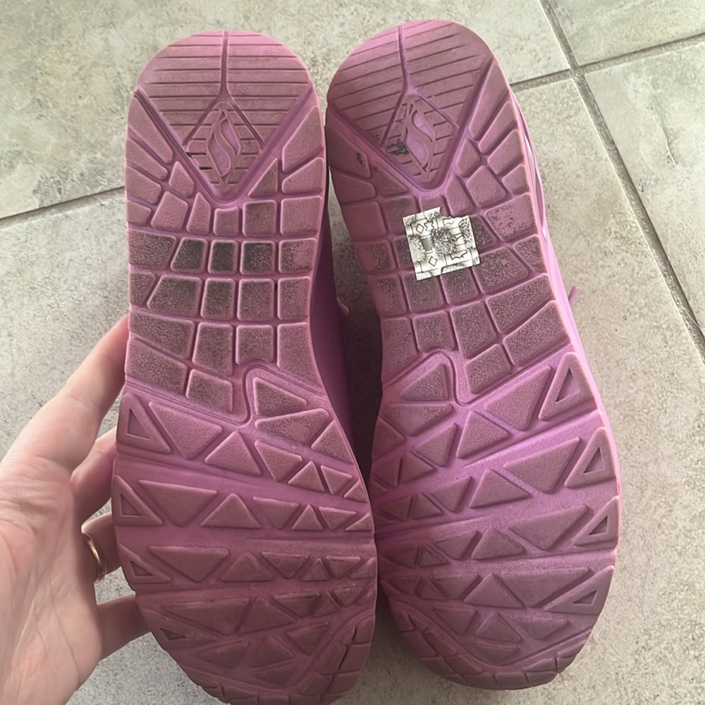 Skechers pink tenis shoes size 9 - Picture 3 of 4